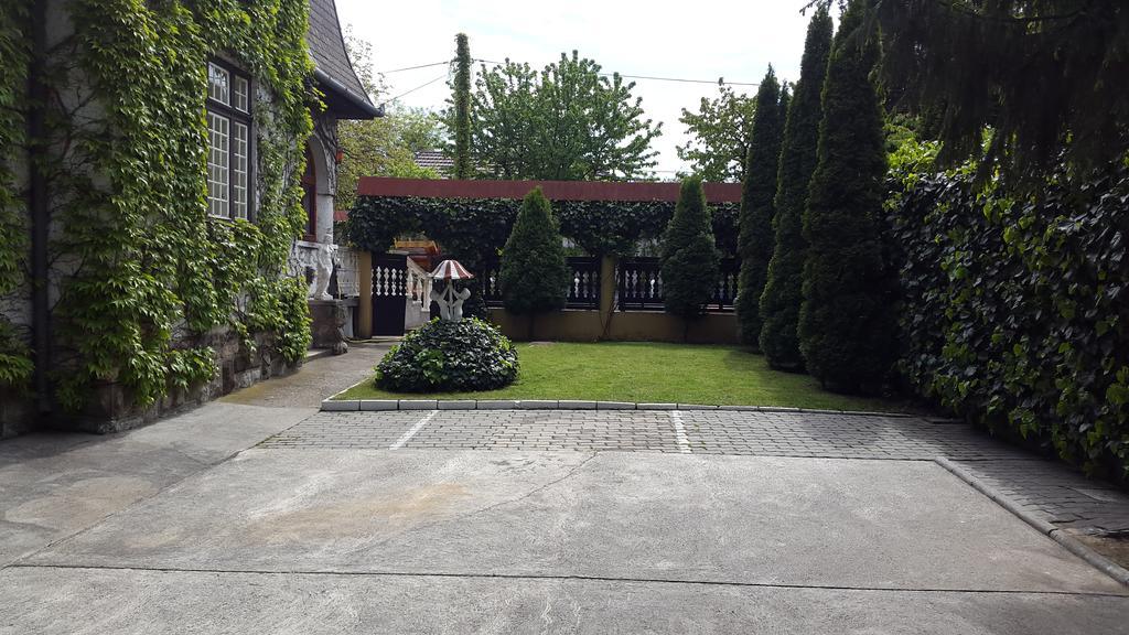Fiaker Panzio Hotel Miskolc Exterior photo